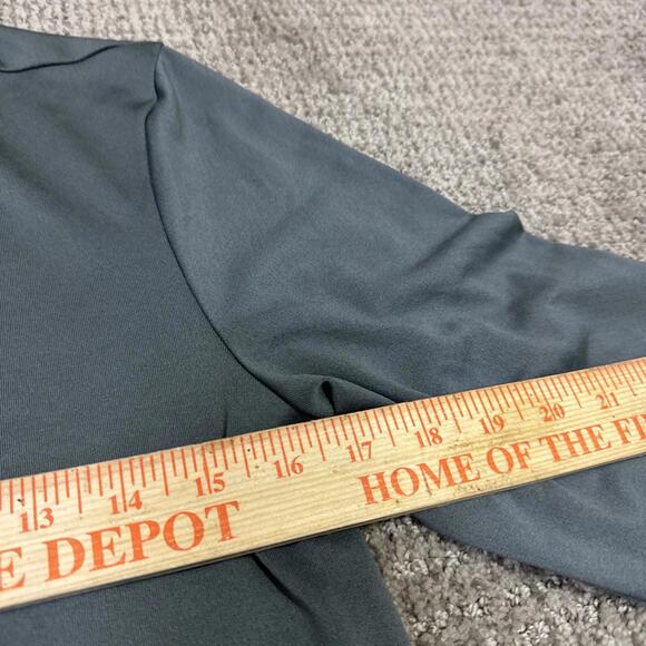 Gymshark T-Shirt Gray Long Sleeve Men’s Size Medium - Picture 4 of 11